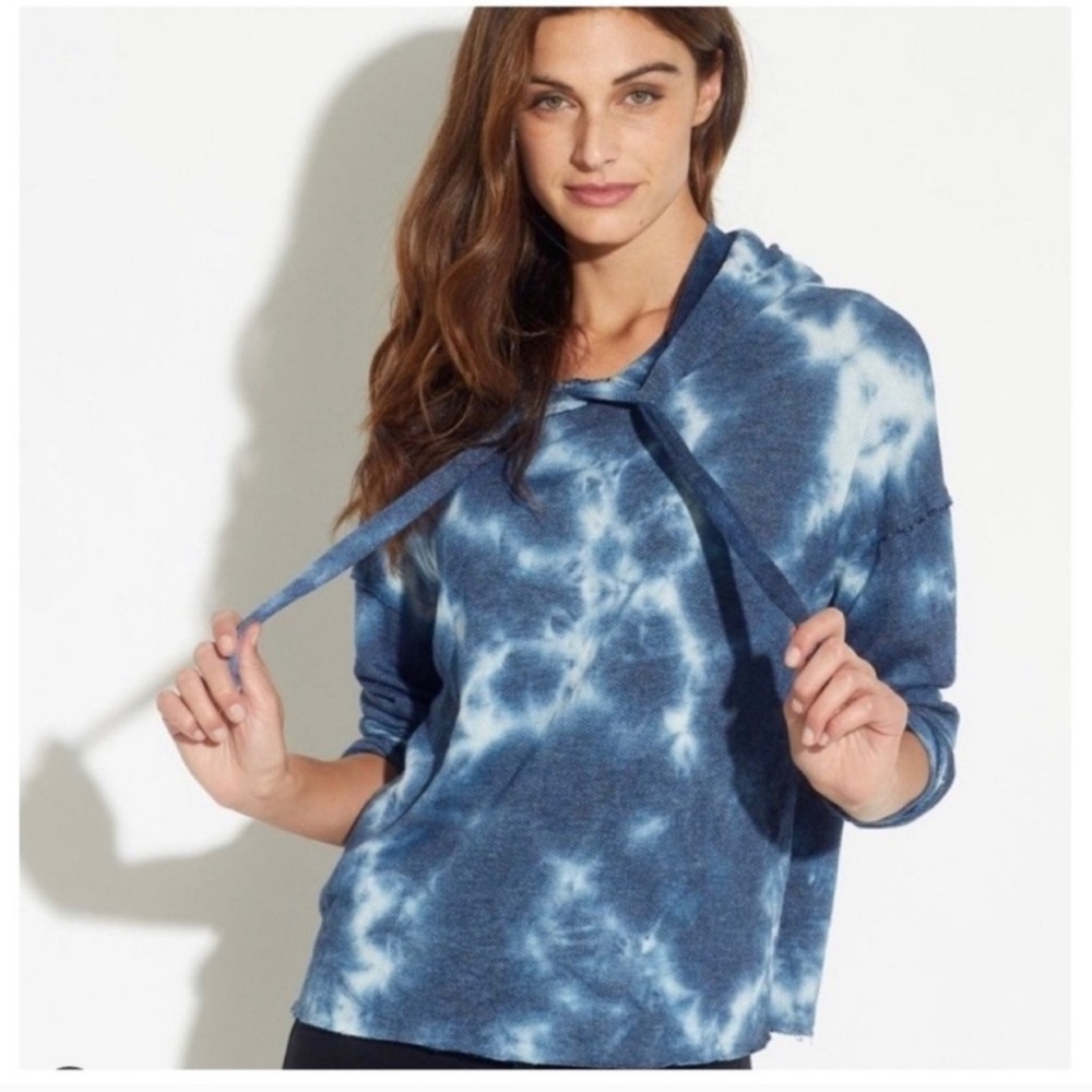 NWT For the Republic Blue Tye Dye Hoodie Sweater Top Size Small